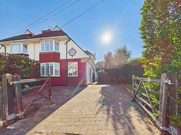 4 Bedroom Semi-Detached House For Sale In Herlwyn Avenue, Ruislip, HA4