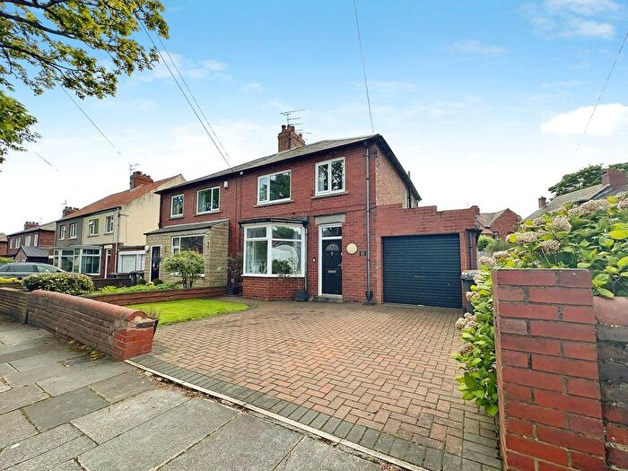 3 Bedroom Semi-Detached House For Sale In Melbourne Crescent, Whitley Bay, NE25