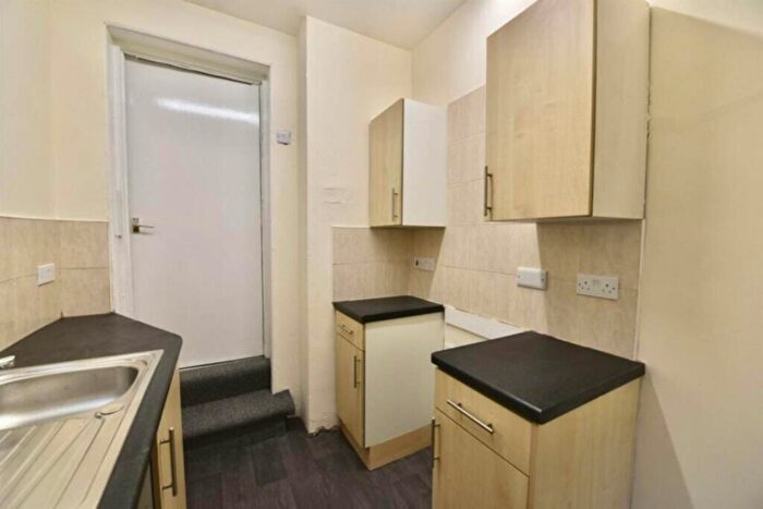 2 Bedroom Flat To Rent In Rawling Rd, Gateshead, NE8