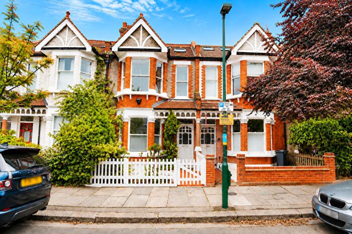 4 Bedroom Terraced House For Sale In Sutherland Gardens, East Sheen, SW14
