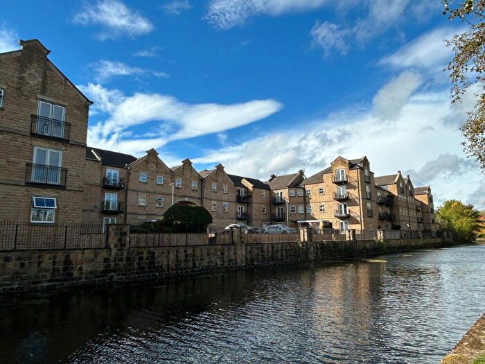 2 Bedroom Flat To Rent In Narrowboat Wharf, Rodley, LS13