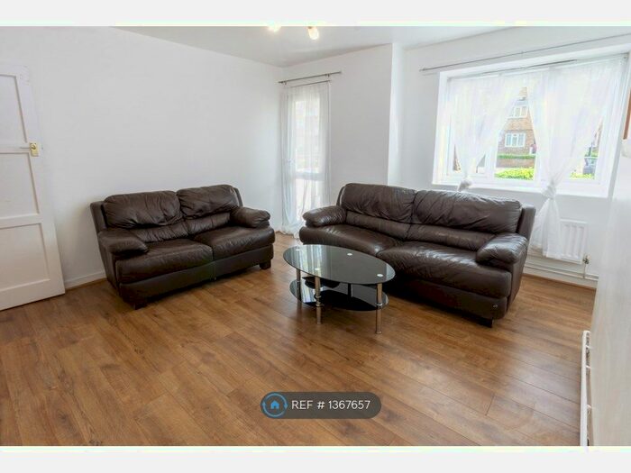 1 Bedroom Flat To Rent In Shere House, London, SE1