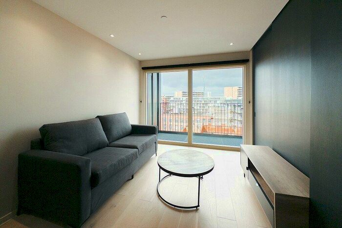 1 Bedroom Apartment To Rent In Spinners Way, Manchester, M15
