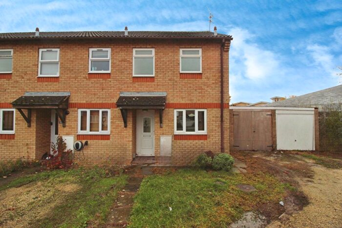 2 Bedroom End Of Terrace House To Rent In Babington Park, Grange Park, SN5