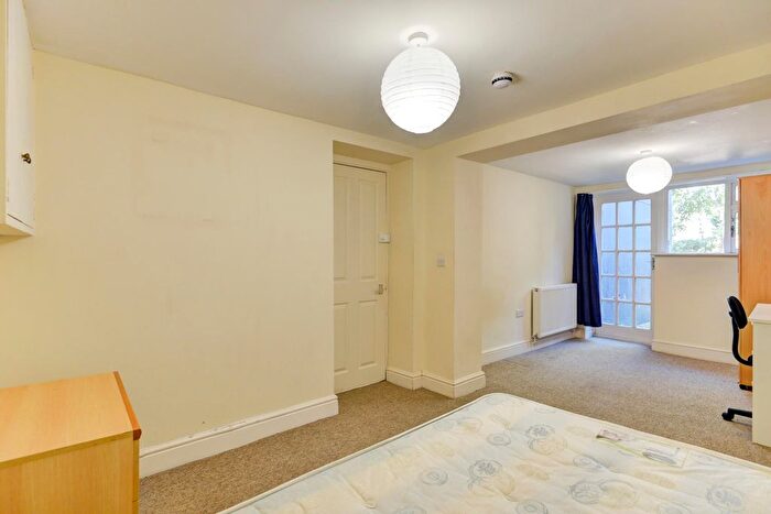 8 Bedroom Semi-Detached House To Rent In Elm Grove, Brighton, BN2