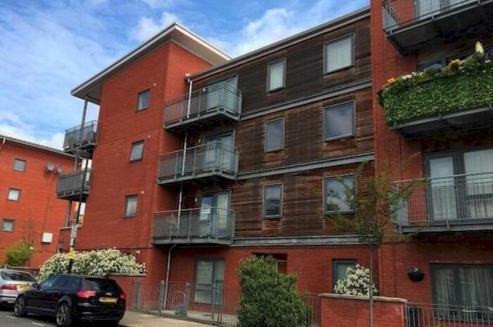 Studio To Rent In Havelock Street, Islington, London, N1