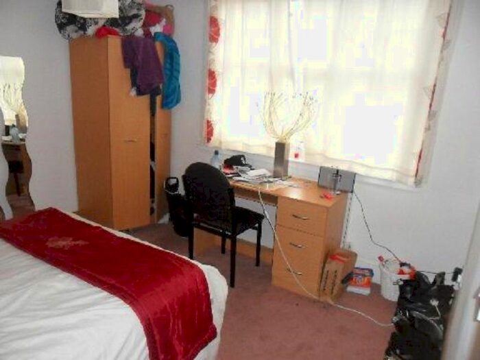 8 Bedroom Terraced House To Rent In Oak Tree Lane, Selly Oak B29