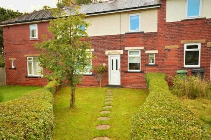 2 Bedroom Terraced House For Sale In Broadway, Horsforth, Leeds, LS18