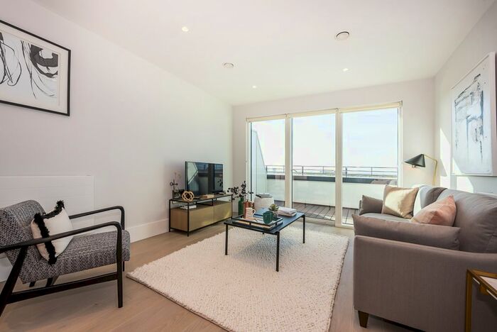 2 Bedroom Flat To Rent In London Road, Hounslow TW3