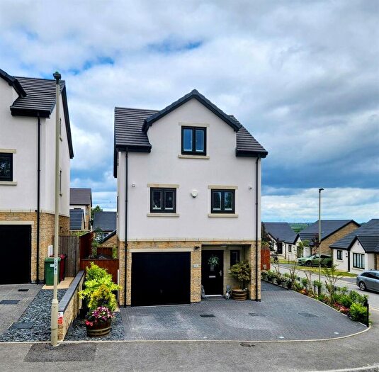 4 Bedroom Property To Rent In Woodall Way, Killamarsh, Sheffield, S21