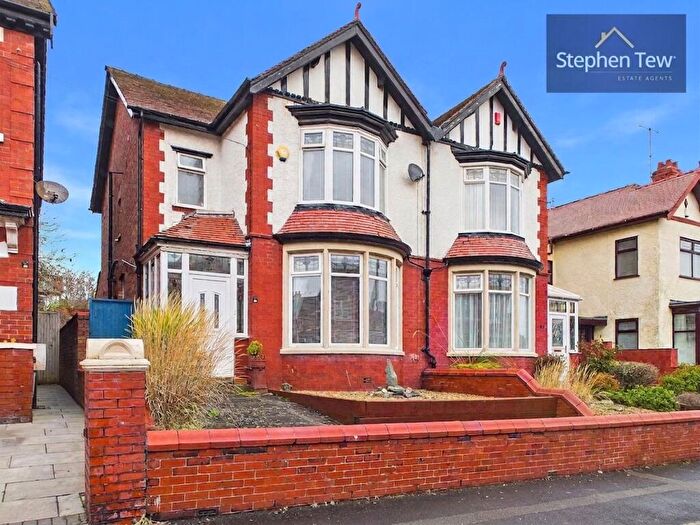 3 Bedroom Semi Detached House For Sale In Reads Avenue, Blackpool, FY1
