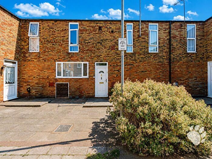3 Bedroom Terraced House For Sale In Camellia Place, Laindon., SS15