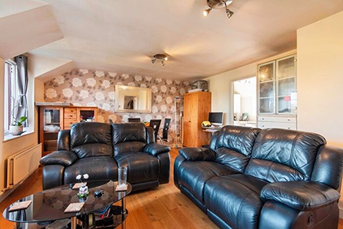 1 Bedroom Flat For Sale In Cromwell Road, Letchworth Garden City, Hertfordshire, SG6