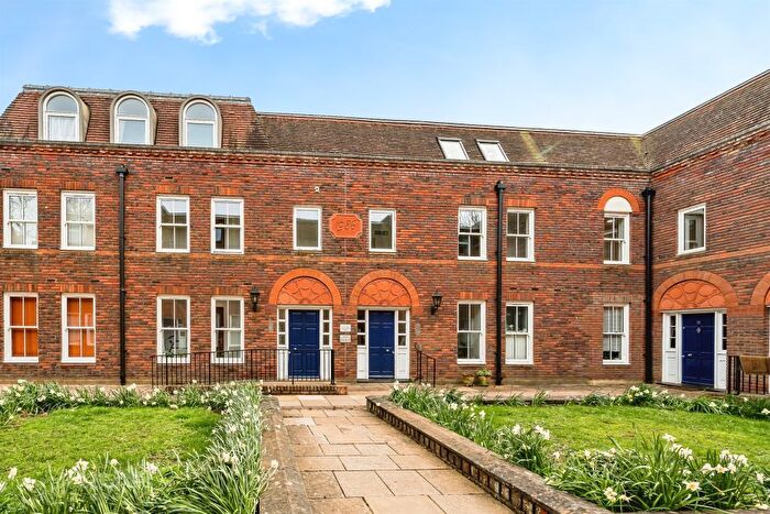 1 Bedroom Flat For Sale In Oxford Road, Aylesbury, HP19