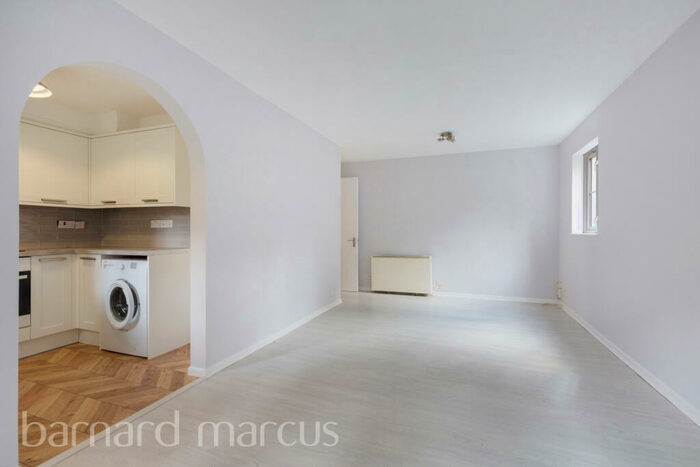 2 Bedroom Apartment To Rent In Autumn Drive, Sutton, SM2