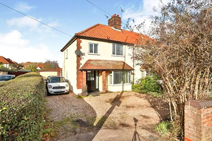 3 Bedroom Semi-Detached House For Sale In Mile Cross Lane, Norwich, Norfolk, NR6