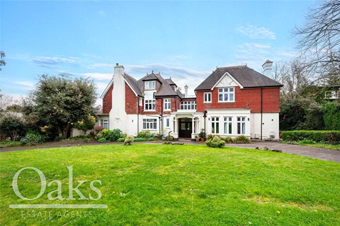 3 Bedroom Flat For Sale In Palace Road, Tulse Hill, SW2