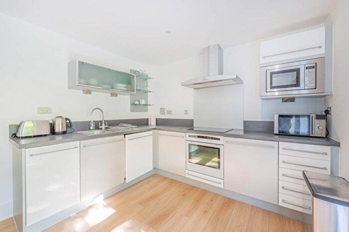 1 Bedroom Flat To Rent In Crews Street, Isle Of Dogs, London, E14