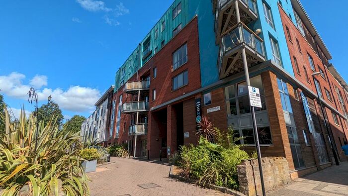 2 Bedroom Apartment To Rent In Ratcliffe Court, Sweetman Place, Bristol, BS2