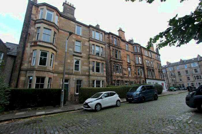 2 Bedroom Flat To Rent In Cochran Terrace, Canonmills, Edinburgh, EH7
