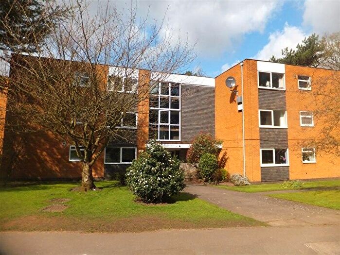 2 Bedroom Flat To Rent In Crown Lane, Four Oaks, Sutton Coldfield, B74