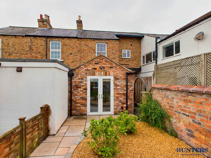 3 Bedroom Terraced House To Rent In George Street, York, North Yorkshire, YO42