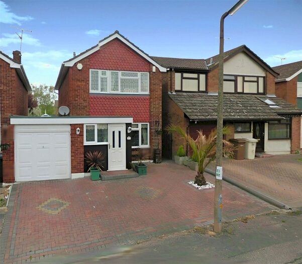 3 Bedroom Detached House To Rent In Viking Way, Wickford, SS11