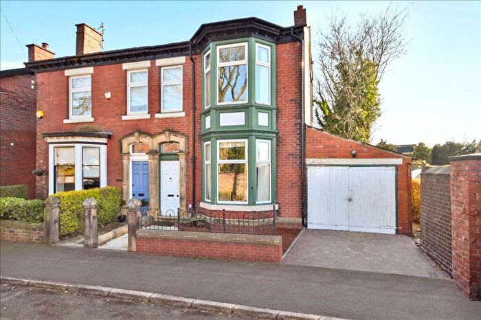 5 Bedroom Semi-Detached House For Sale In Shaftesbury Place, Chorley, PR7