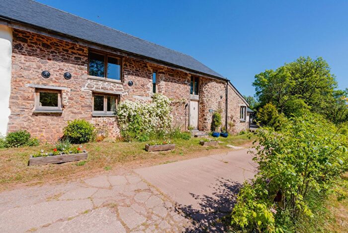 4 Bedroom Barn Conversion For Sale In Templeton, Tiverton, EX16