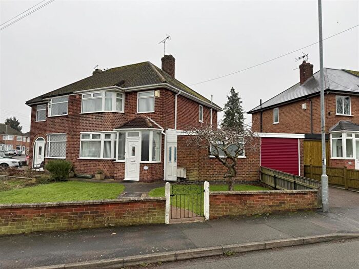 3 Bedroom Semi Detached House For Sale In Kingsway, Braunstone Town, LE3