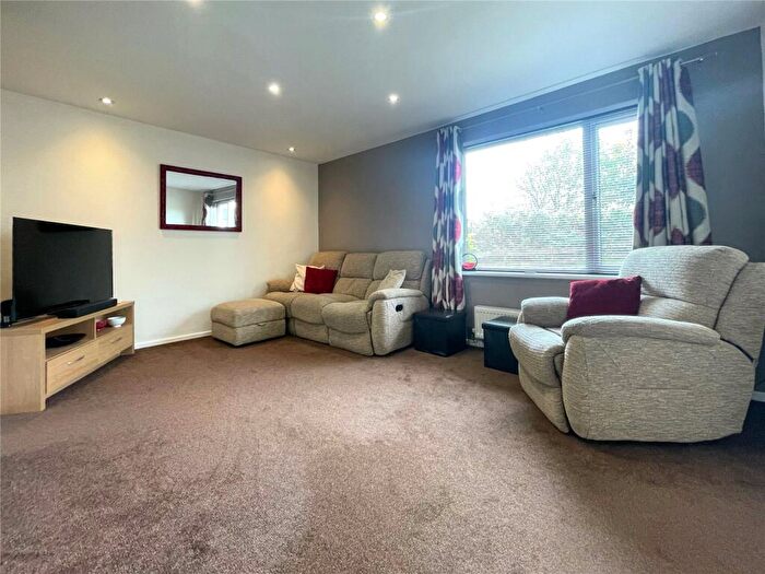 4 Bedroom End Of Terrace House For Sale In Stratton Heights, Cirencester, Gloucestershire, GL7