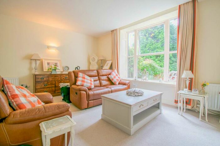 1 Bedroom Cottage To Rent In Killingworth Village, Newcastle Upon Tyne, NE12