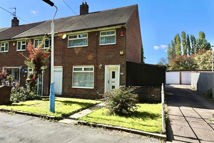 3 Bedroom End Of Terrace House For Sale In Wymersley Road, Hull, HU5