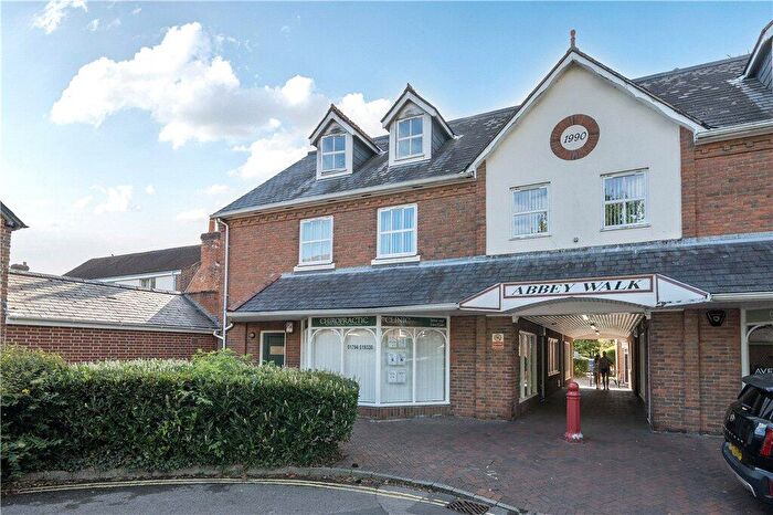 2 Bedroom Apartment For Sale In Church Street, Romsey, Hampshire, SO51