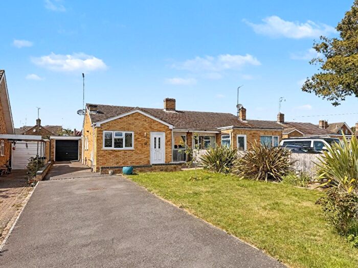 3 Bedroom Semi-Detached Bungalow For Sale In Manor Close, Harpole, NN7