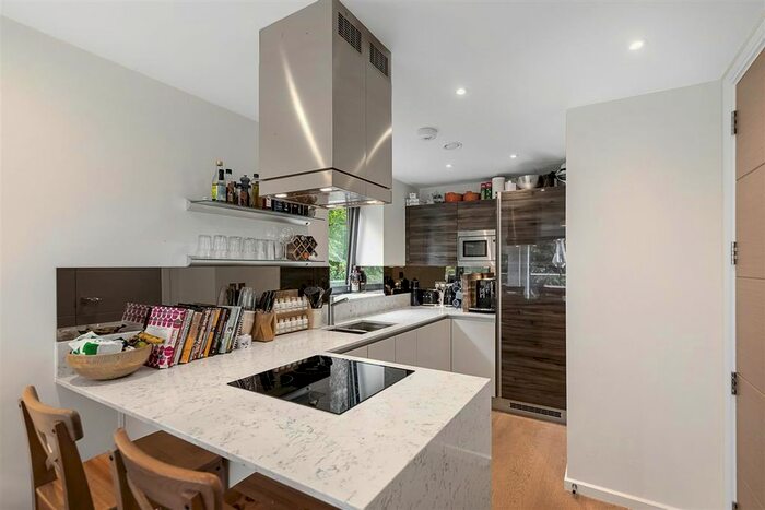 2 Bedroom Flat To Rent In Lower Richmond Road, London SW15