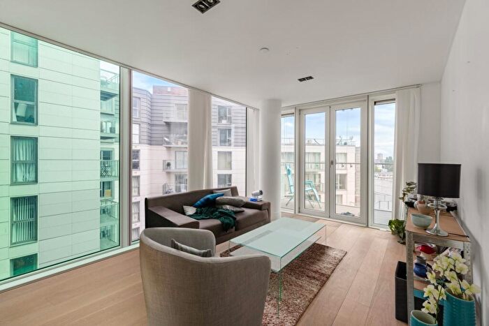 2 Bedroom Flat For Sale In Avantgarde Tower, Avantgarde Place London, E1