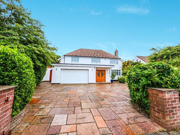 4 Bedroom Detached House For Sale In Cliff Road, Hesketh Park, Southport, Merseyside, PR9