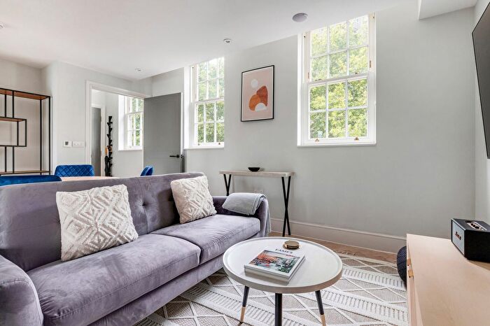 2 Bedroom Flat To Rent In Lambeth, SE11