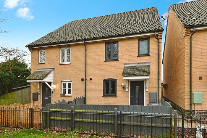 2 Bedroom Semi Detached House For Sale In Poppyfields, West Lynn, King's Lynn, PE34