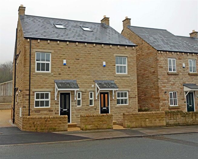 4 Bedroom Semi-Detached House To Rent In Leeds Road, Otley, Leeds, LS21