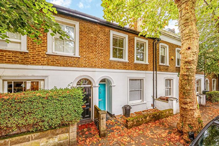 2 Bedroom Terraced House To Rent In Paxton Road, Chiswick, London, W4