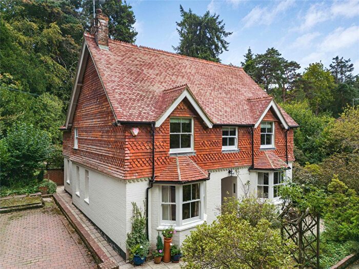 4 Bedroom Detached House For Sale In Haslemere, Surrey, GU27