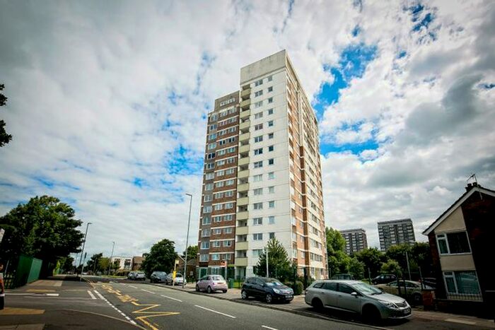 2 Bedroom Flat To Rent In Roughwood Drive, Liverpool, L33