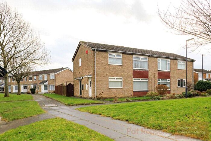 2 Bedroom Apartment To Rent In Addington Drive, Hadrian Park, Wallsend, Tyne & Wear, NE28
