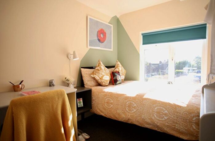 6 Bedroom House To Rent In Walton Bank, Brighton, BN1