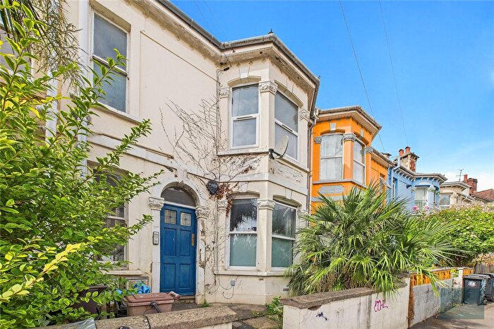 2 Bedroom Flat To Rent In Badminton Road, Bristol, BS2