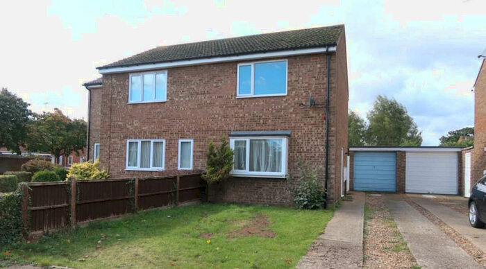 2 Bedroom Semi-Detached House To Rent In Brooksfield, Welwyn Garden City, AL7