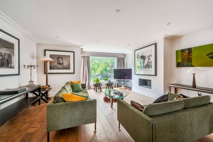 5 Bedroom Detached House To Rent In Woodsford Square, Holland Park, London, W14