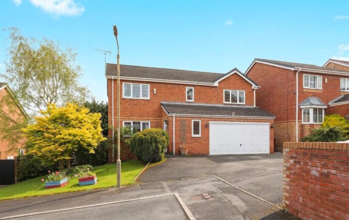 4 Bedroom Detached House For Sale In Upper Croft, New Tupton, S42